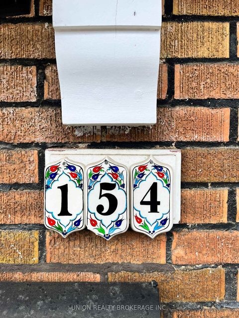 Photo 2 at 154 Blantyre Avenue, Cliffside, Toronto