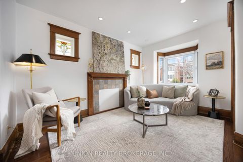 Photo 3 at 154 Blantyre Avenue, Cliffside, Toronto
