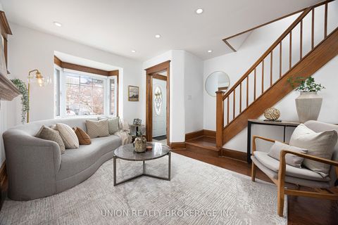 Photo 6 at 154 Blantyre Avenue, Cliffside, Toronto