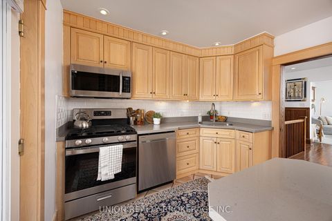 Photo 14 at 154 Blantyre Avenue, Cliffside, Toronto