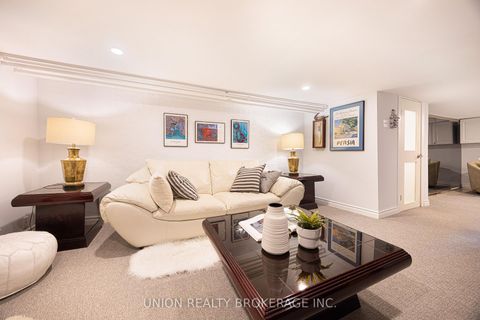 Photo 28 at 154 Blantyre Avenue, Cliffside, Toronto