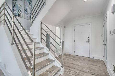 Photo 8 at 406 - 55A Avenue Road, Annex, Toronto
