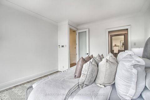 Photo 33 at 406 - 55A Avenue Road, Annex, Toronto