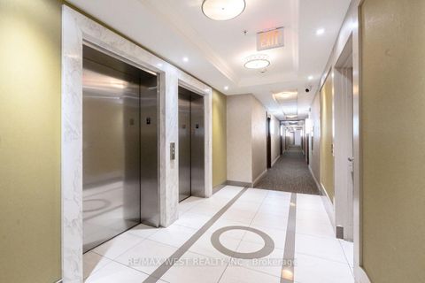 Photo 6 at 230 - 2396 Major MacKenzie Drive W, Maple, Vaughan
