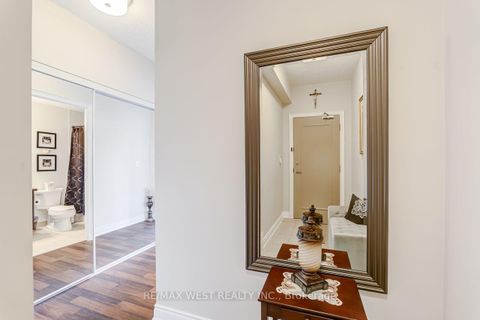 Photo 9 at 230 - 2396 Major MacKenzie Drive W, Maple, Vaughan