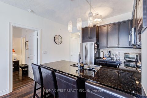 Photo 17 at 230 - 2396 Major MacKenzie Drive W, Maple, Vaughan