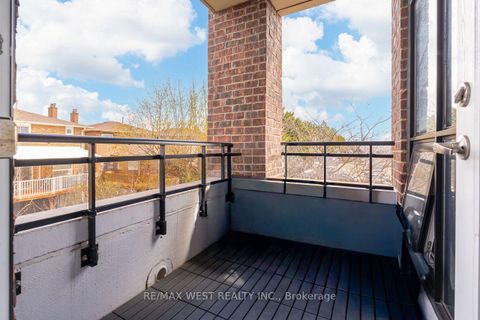 Photo 24 at 230 - 2396 Major MacKenzie Drive W, Maple, Vaughan