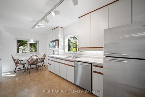 Photo 7 at 20 West Deane Valley Road, West Deane, Toronto