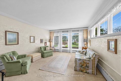 Photo 14 at 228 Pemberton Avenue, Newtonbrook East, Toronto