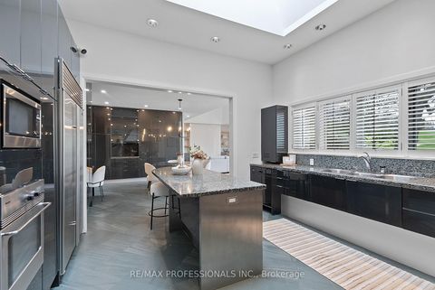 Photo 14 at 6A Edenbrook Hill, Humber Valley, Toronto