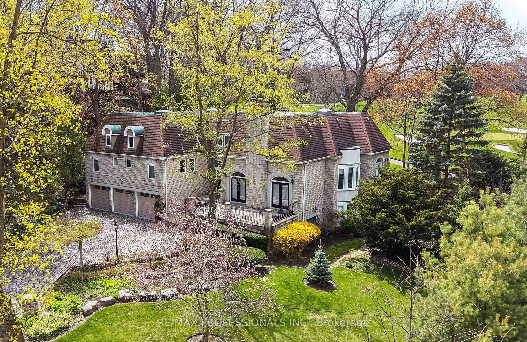 6A Edenbrook Hill, Humber Valley, Toronto 