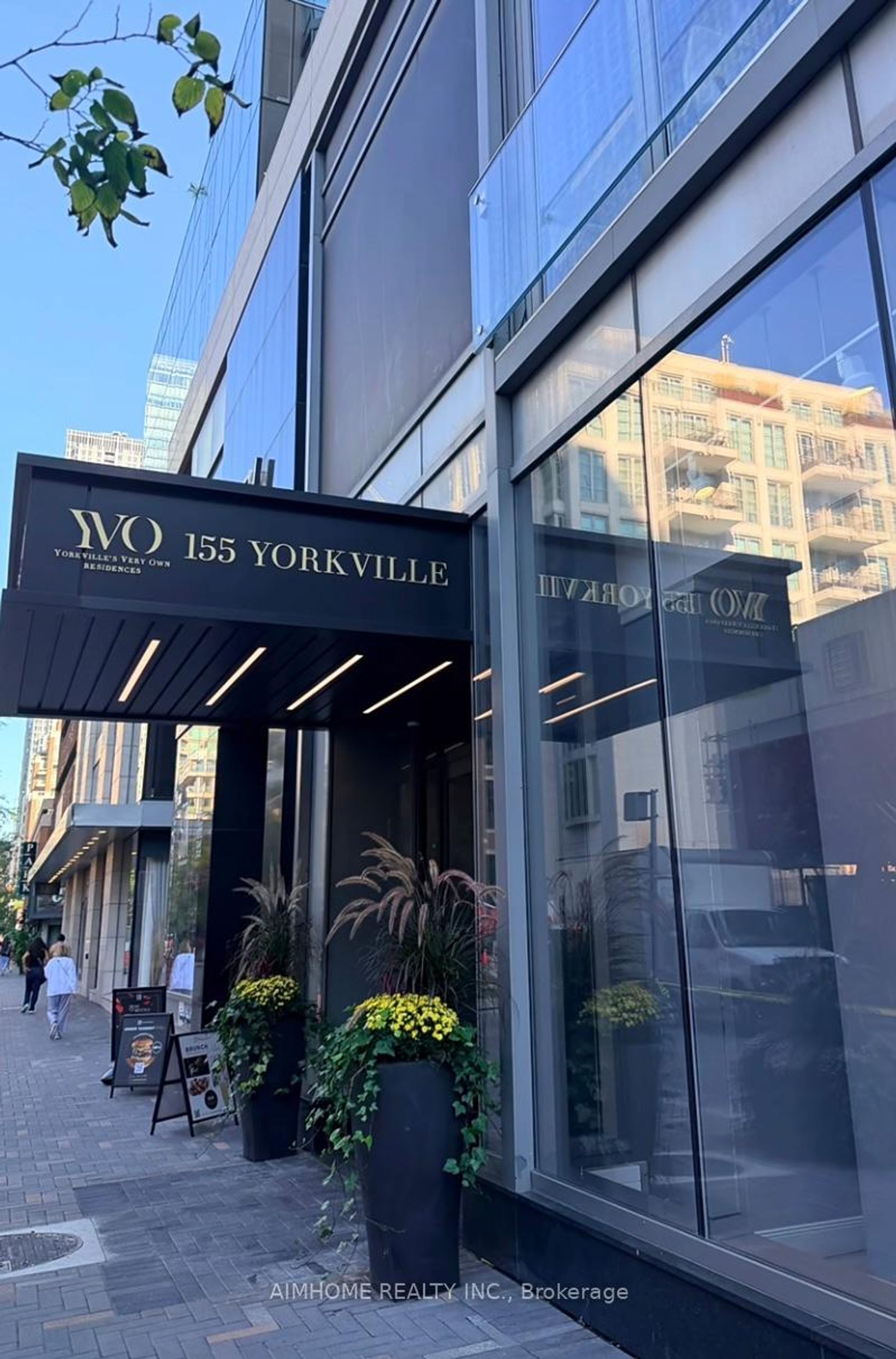 805 - 155 Yorkville Avenue, Annex, Toronto 