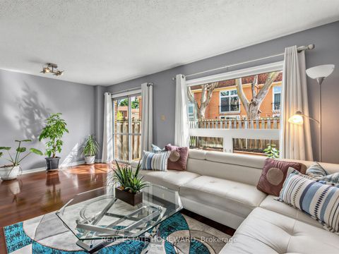Photo 11 at 42 - 40 Dundalk Drive, Dorset Park, Toronto