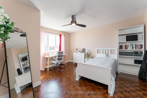 Photo 19 at 682 Napa Valley Avenue, Sonoma Heights, Vaughan