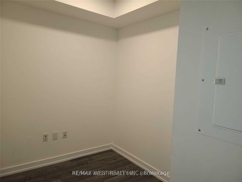Photo 6 at 1009 - 34 Tubman Street, Regent Park, Toronto