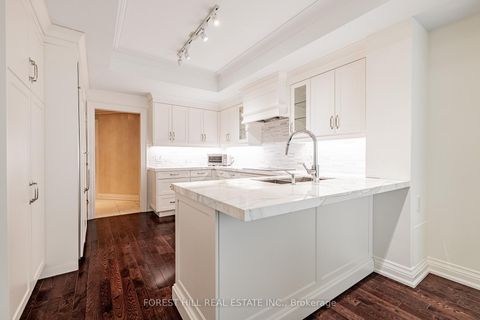 Photo 18 at 2002 - 38 Avenue Road, Annex, Toronto