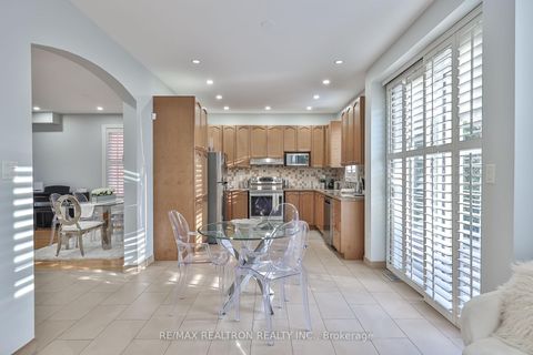Photo 7 at 170 Silver Maple Road, Jefferson, Richmond Hill