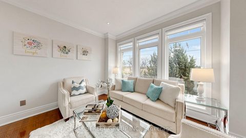 Photo 5 at 97 Zokol Drive, Bayview Northeast, Aurora
