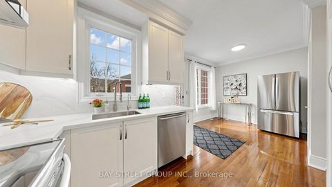 Photo 11 at 97 Zokol Drive, Bayview Northeast, Aurora