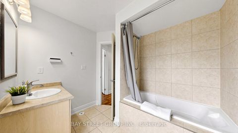 Photo 34 at 97 Zokol Drive, Bayview Northeast, Aurora