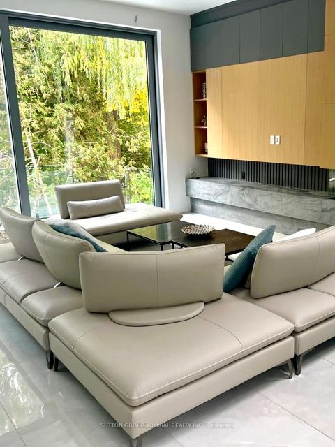 Photo 10 at 157 Old Forest Hill Road, Forest Hill North, Toronto