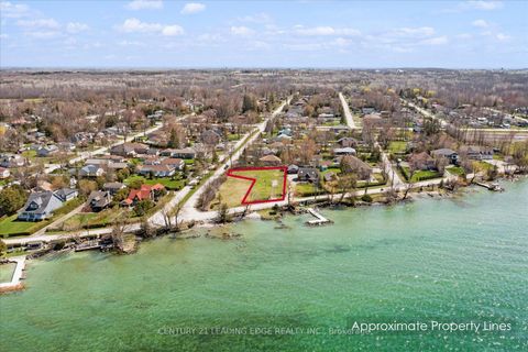 Photo 3 at 415 Lake Drive E, Historic Lakeshore Communities, Georgina
