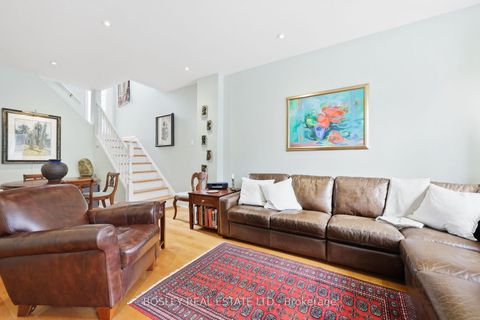 Photo 3 at 438 Wellesley Street E, South St. James Town, Toronto