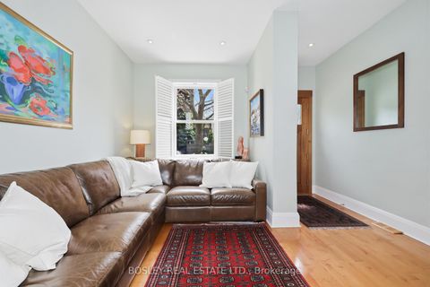 Photo 5 at 438 Wellesley Street E, South St. James Town, Toronto