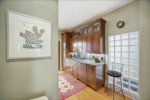 Photo 13 at 438 Wellesley Street E, South St. James Town, Toronto
