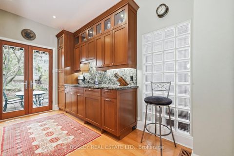 Photo 16 at 438 Wellesley Street E, South St. James Town, Toronto