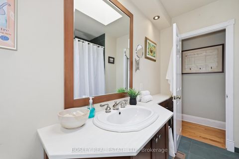 Photo 32 at 438 Wellesley Street E, South St. James Town, Toronto