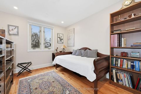 Photo 33 at 438 Wellesley Street E, South St. James Town, Toronto