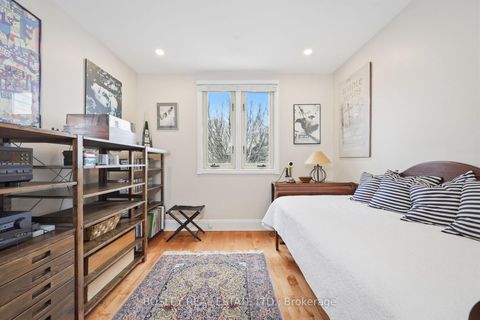 Photo 34 at 438 Wellesley Street E, South St. James Town, Toronto