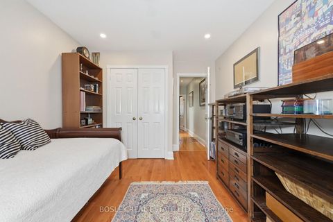Photo 35 at 438 Wellesley Street E, South St. James Town, Toronto