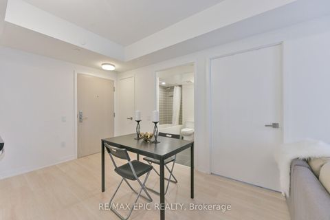 Photo 11 at 622 - 500 Wilson Avenue, Clanton Park, Toronto