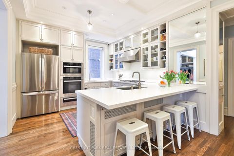 Photo 10 at 17 Elm Avenue, Moore Park, Toronto
