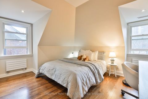 Photo 37 at 17 Elm Avenue, Moore Park, Toronto