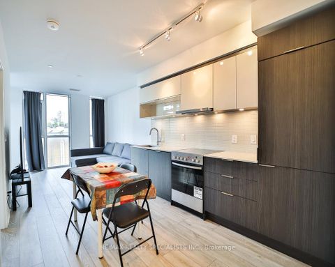 Photo 3 at 404 - 159 Wellesley Street E, South St. James Town, Toronto