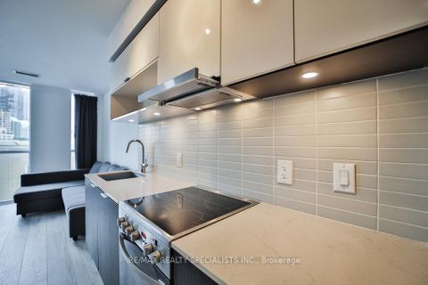 Photo 13 at 404 - 159 Wellesley Street E, South St. James Town, Toronto