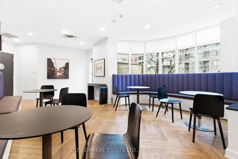Photo 11 at 106 - 600 Queens Quay West, Waterfront Communities C1, Toronto