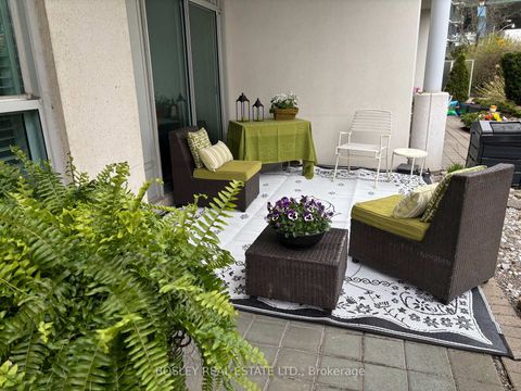 Photo 15 at 106 - 600 Queens Quay West, Waterfront Communities C1, Toronto