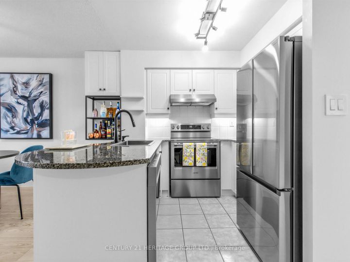Photo 9 at 703 - 8 Rean Drive, Bayview Village, Toronto