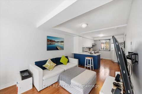 Photo 2 at 14 - 2 Davisbrook Boulevard, Sullivan, Toronto