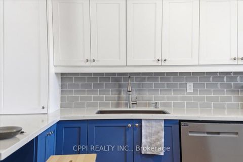 Photo 10 at 14 - 2 Davisbrook Boulevard, Sullivan, Toronto