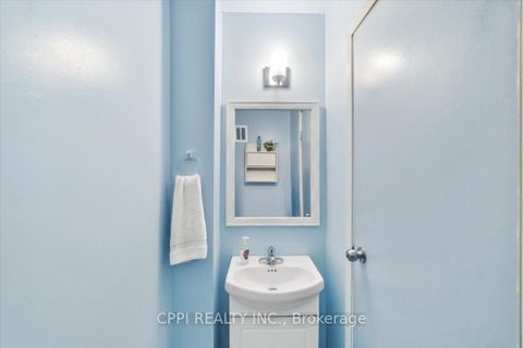 Photo 19 at 14 - 2 Davisbrook Boulevard, Sullivan, Toronto