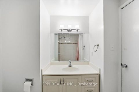 Photo 23 at 14 - 2 Davisbrook Boulevard, Sullivan, Toronto