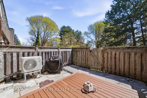 Photo 25 at 14 - 2 Davisbrook Boulevard, Sullivan, Toronto