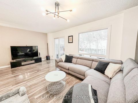 Photo 4 at 32 - 52 Adelaide Street, Allandale, Barrie