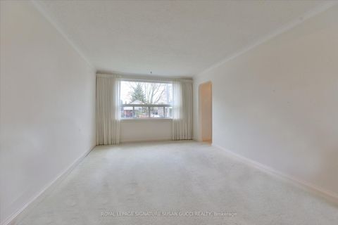Photo 4 at 45 Joanith Drive, Parkview, Toronto