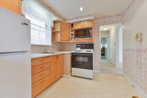 Photo 8 at 45 Joanith Drive, Parkview, Toronto